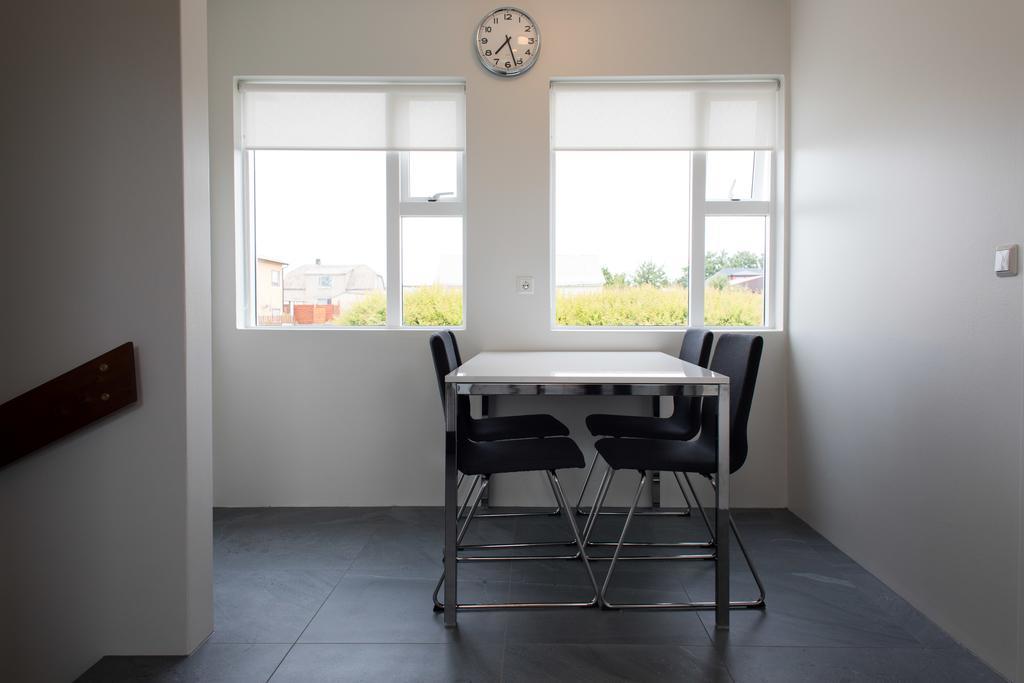 Graystone Guesthouse Sandgerði المظهر الخارجي الصورة